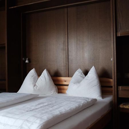 Garni Trojer Hotel Campo Tures Bagian luar foto