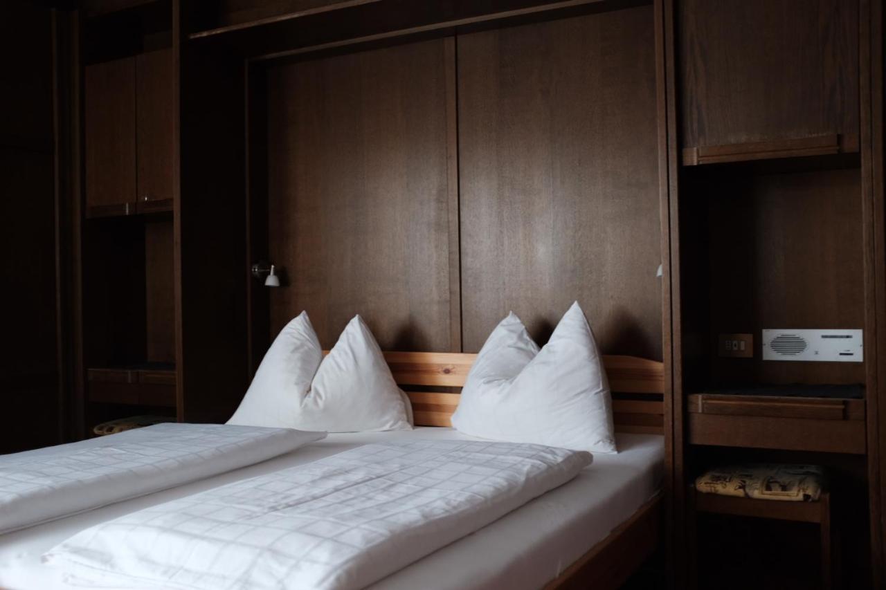 Garni Trojer Hotel Campo Tures Bagian luar foto