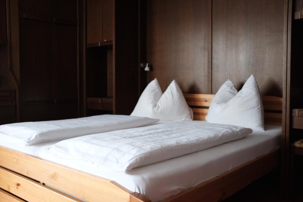 Garni Trojer Hotel Campo Tures Bagian luar foto